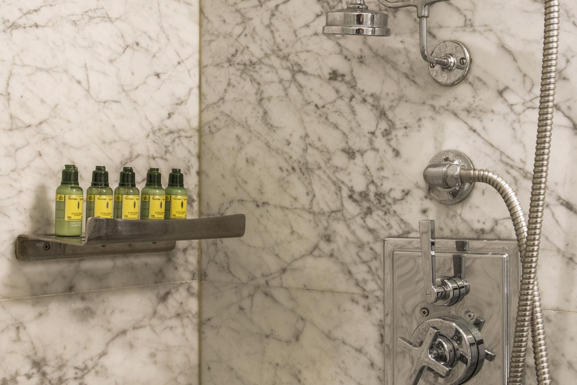 Отель The Bank Istanbul, A Member Of Design 5*
